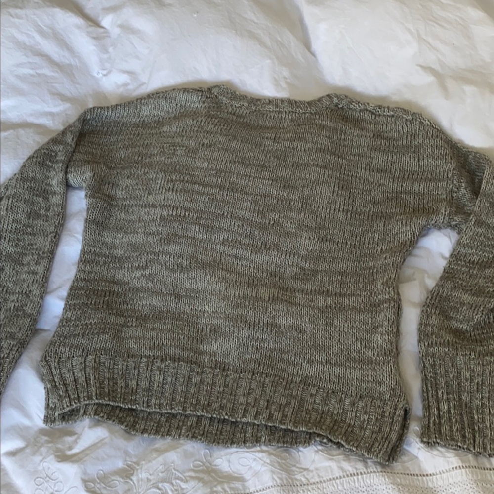 Gray cable knit sweater - Picture 2 of 4